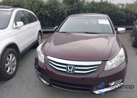2011 Honda Accord 3.5 Ex-L z USA, uszkodzony, nr VIN 1HGCP3F89BA032807